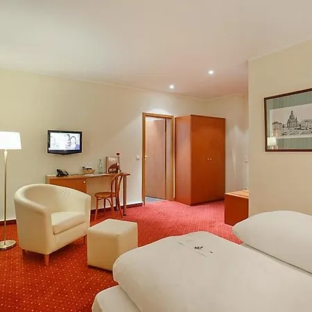 Andante Aparthotel 4*